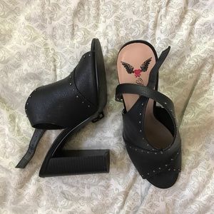 Penny Loves Kenny heels